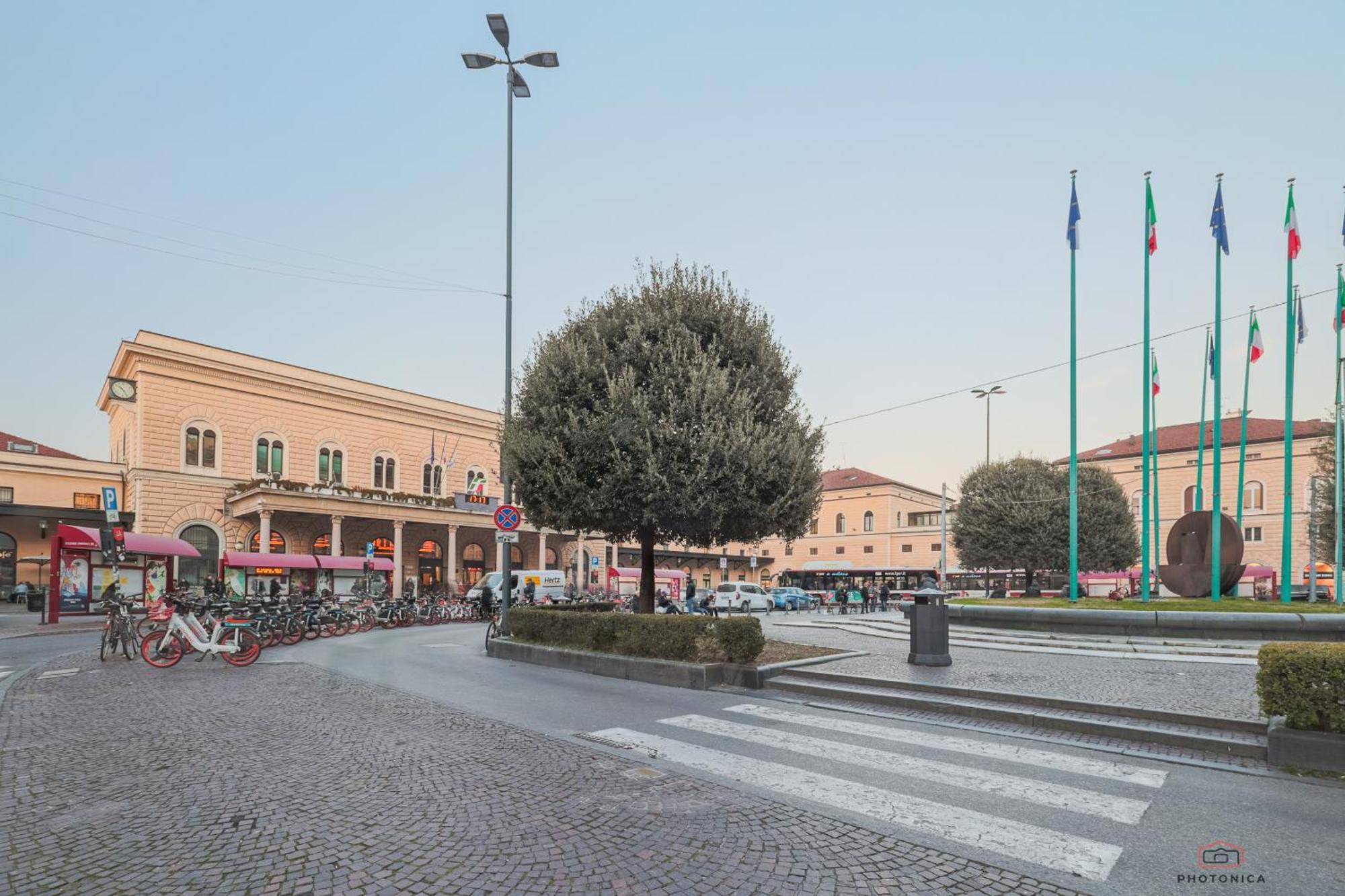 Front Station Apartment - Stazione Centrale Di Bologna Eksteriør bilde