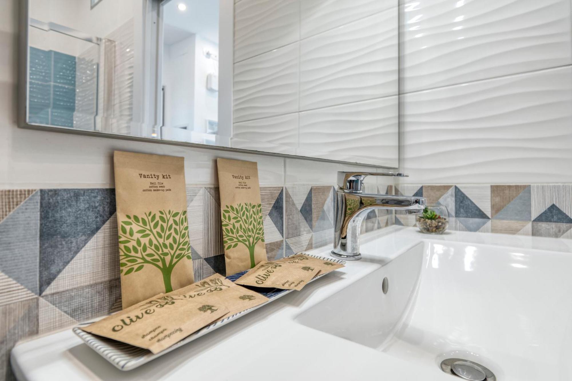 Front Station Apartment - Stazione Centrale Di Bologna Eksteriør bilde